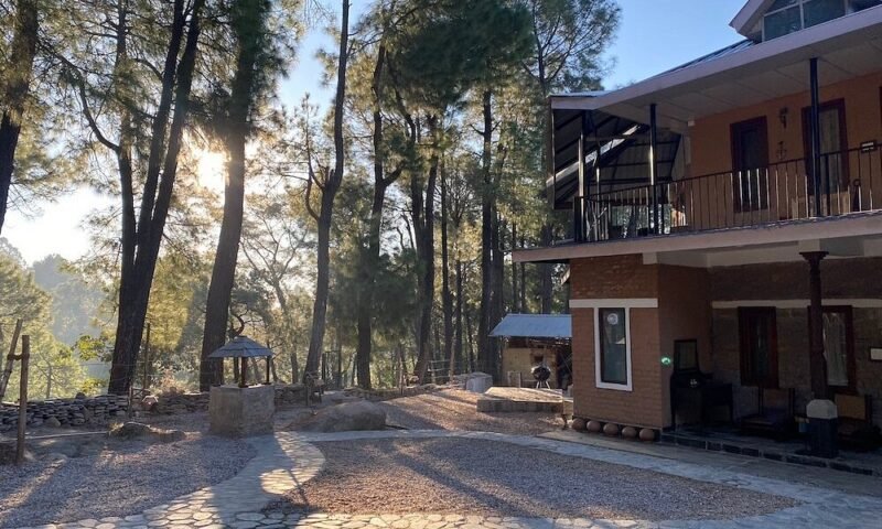 The Lodge At Wah, Kandbari